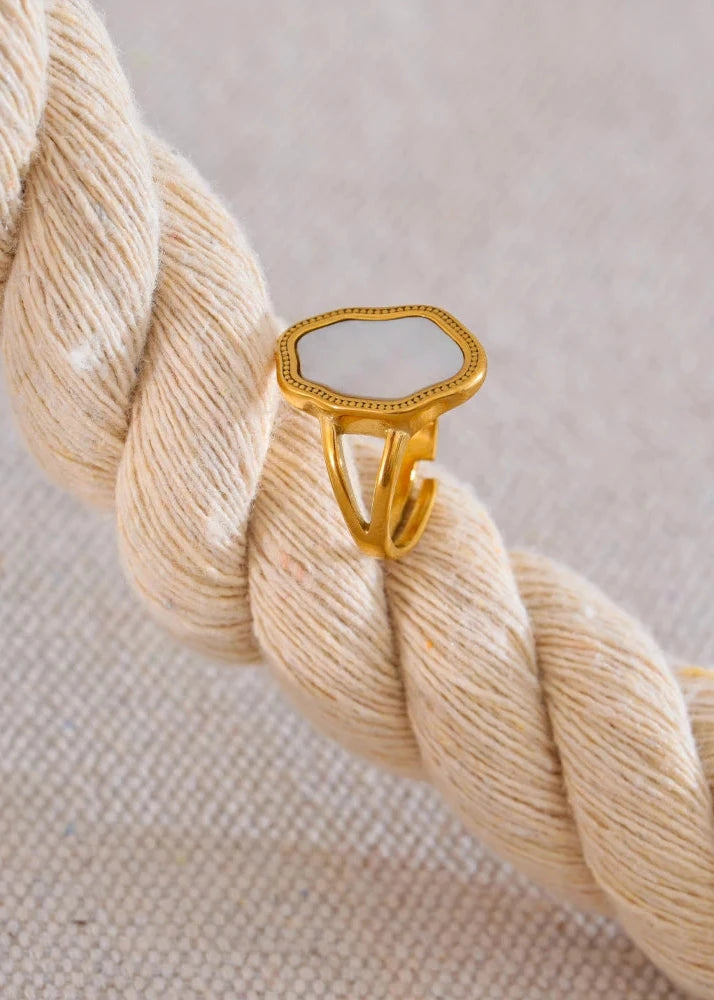 Natural Shell Adjustable Ring